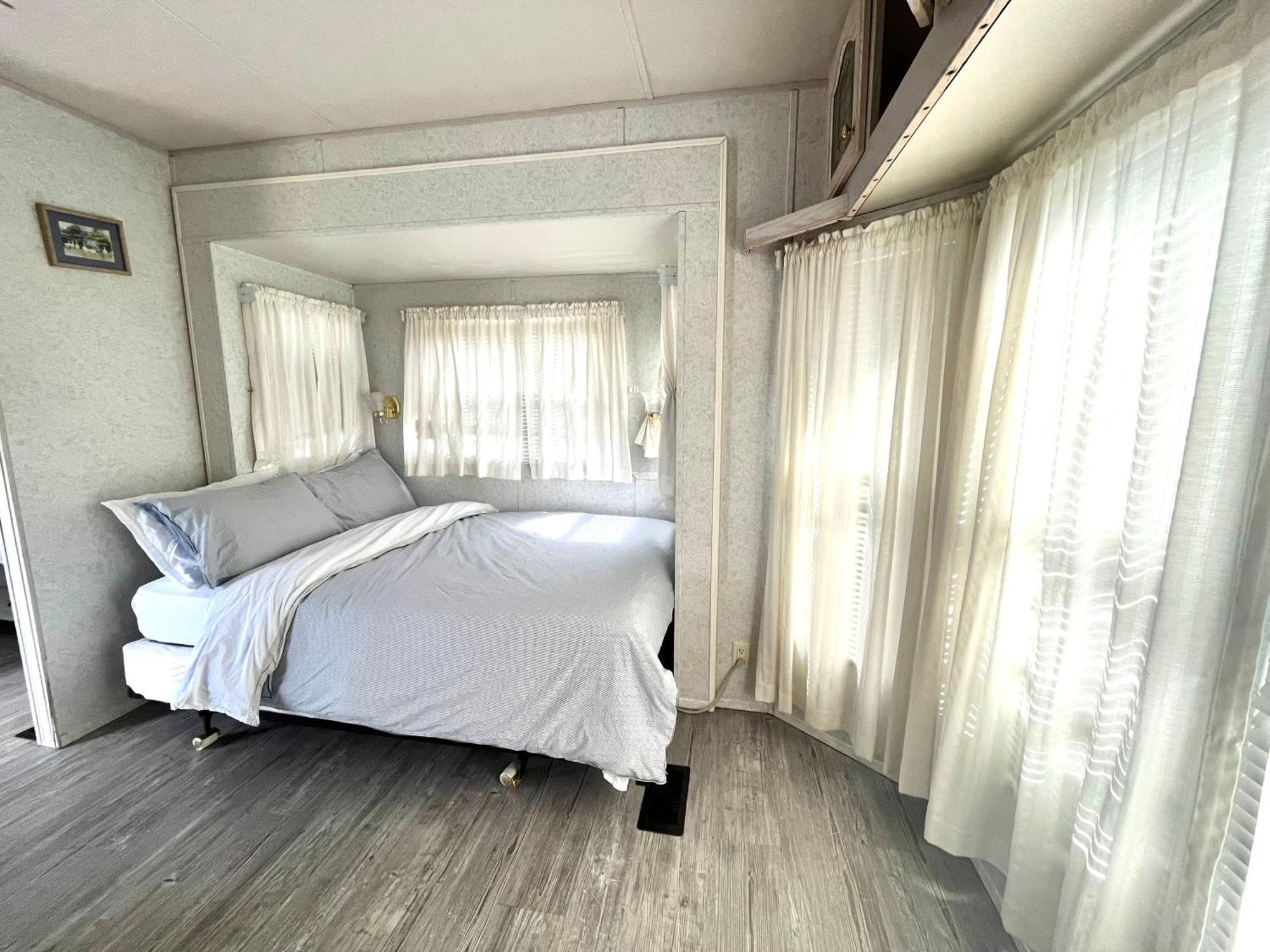 Roberts Roost Resort Quesnel Bagian luar foto